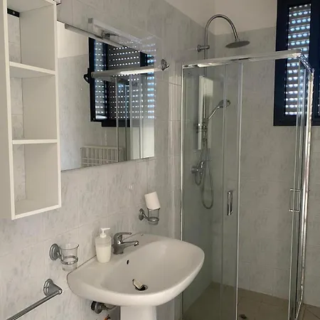 Torre Lapillo Holiday home *