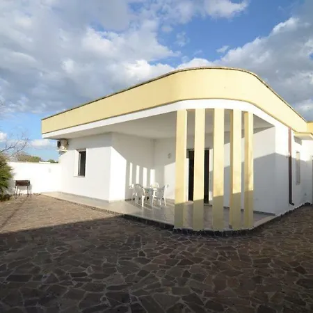 Torre Lapillo Holiday home